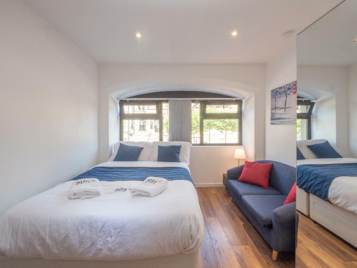 Victoria House Apartments Лийдс Екстериор снимка